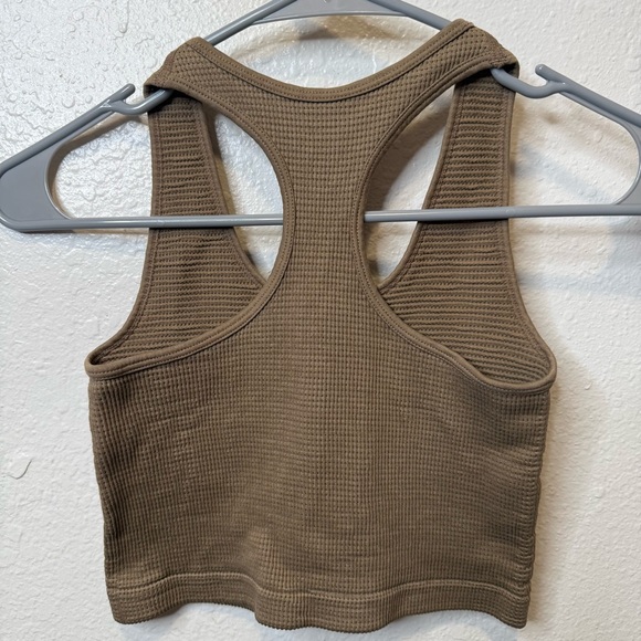 Aura Tan Fitted Body Con Waffle Knit Henley Button Up Cropped Tank Top Size S/M - Picture 5 of 5